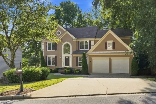 425 FAIRFORD LN