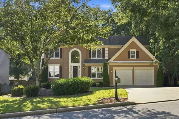 425 FAIRFORD LN