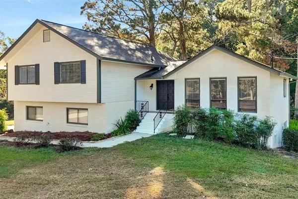 150 THORNTON DR