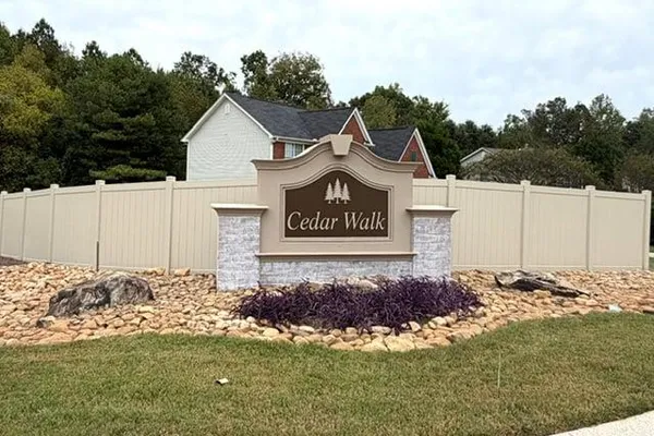 1820 CEDAR WALK LN