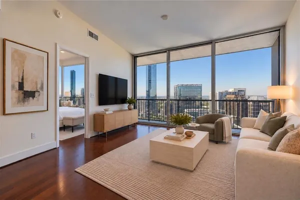1080 PEACHTREE ST 3116