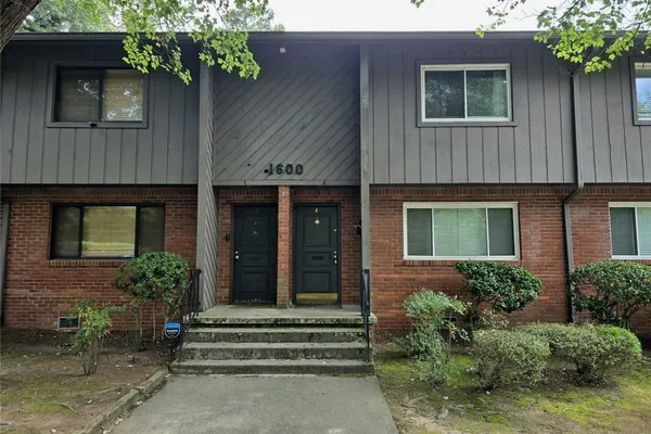 1600 BRIARCLIFF RD 4