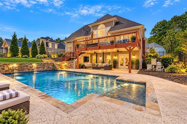 151 CREEK BANK DR