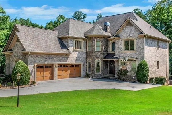 40 WATERSIDE PL