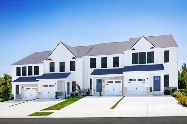 2463 GREEN JUNIPER WAY