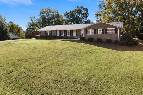 13 OAKDALE DR