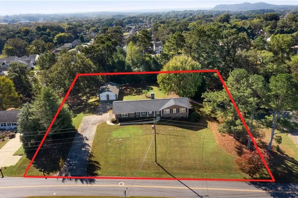 13 OAKDALE DR