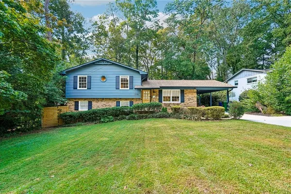 1110 CREEKDALE DR