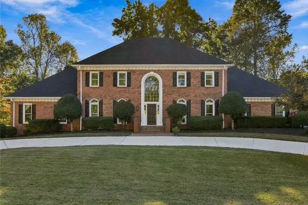 1000 BROOKSGLEN DR