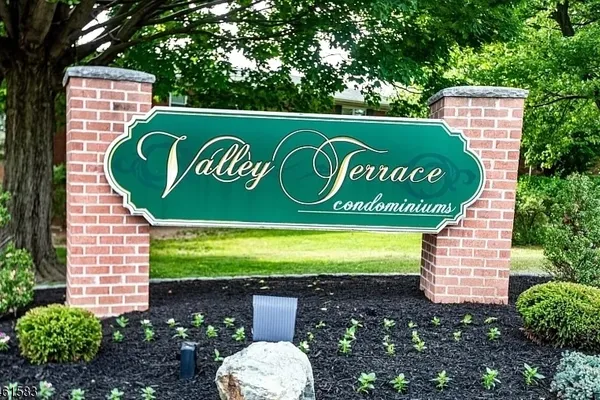 1130 VALLEY RD