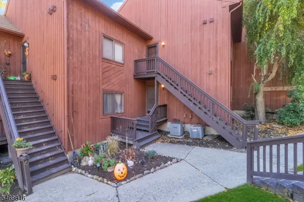 6 BAILY BUNION CT 7