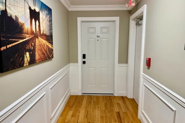 381 COMMUNIPAW AVE 1B