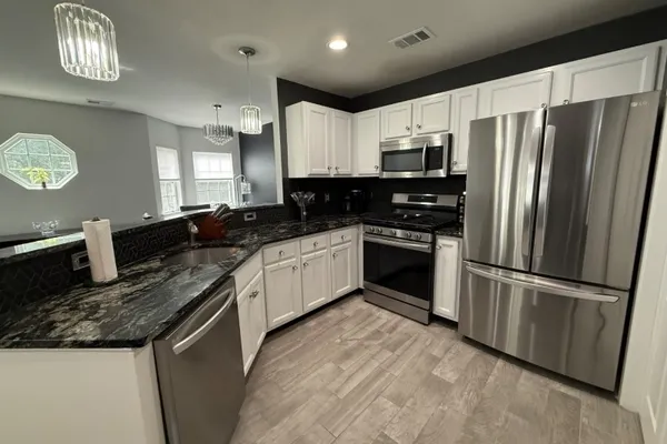265 OLD FARM DR