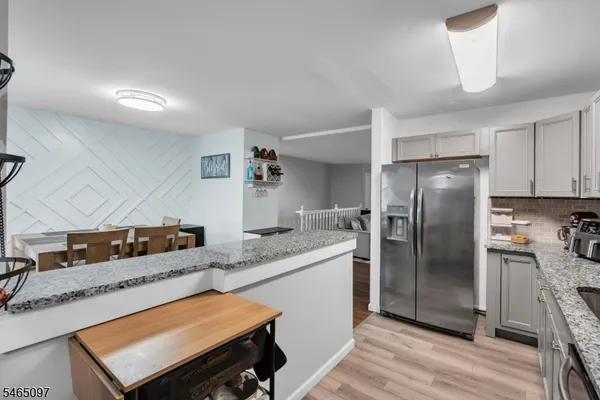 53 WHITE ST 53D