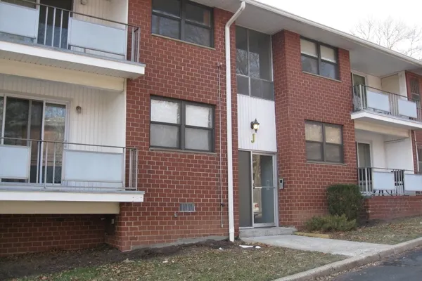 1300 ROCK AVE J5