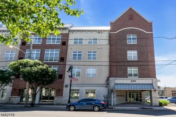 400 E FRONT ST 415