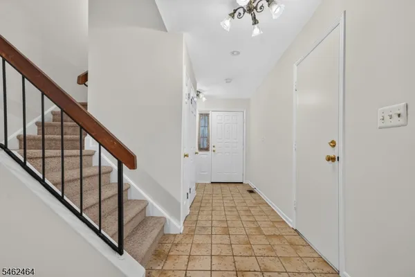 10 HEMLOCK CT