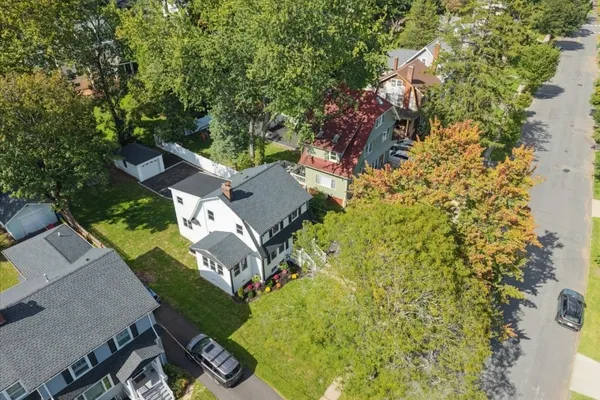 343 MEADOWBROOK LN