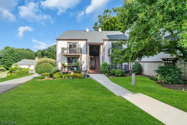 6106 AUDUBON CT 106