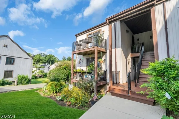 6106 AUDUBON CT 106