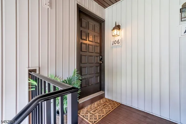 6106 AUDUBON CT 106