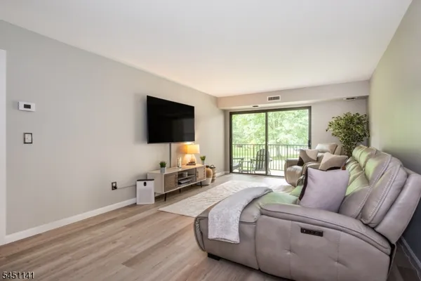 521 PIERMONT AVE 119
