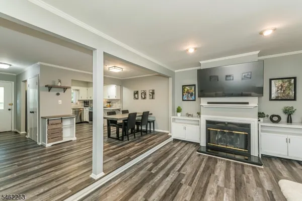 22 INDIAN SPRING LN