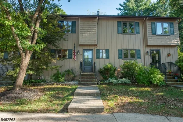 22 INDIAN SPRING LN