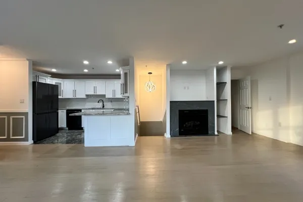 614 FAIRVIEW AVE