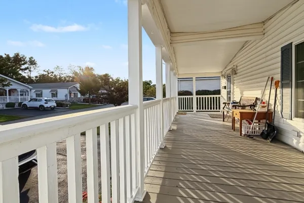 4 MORNINGSIDE DR