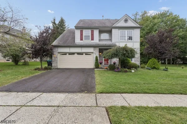 6 HARVARD CIR