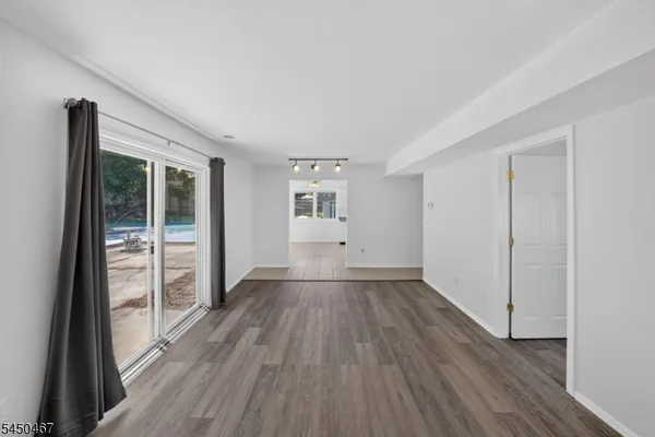 15 HARPER RD