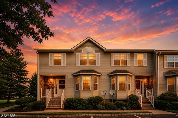8 ASHLEY CT