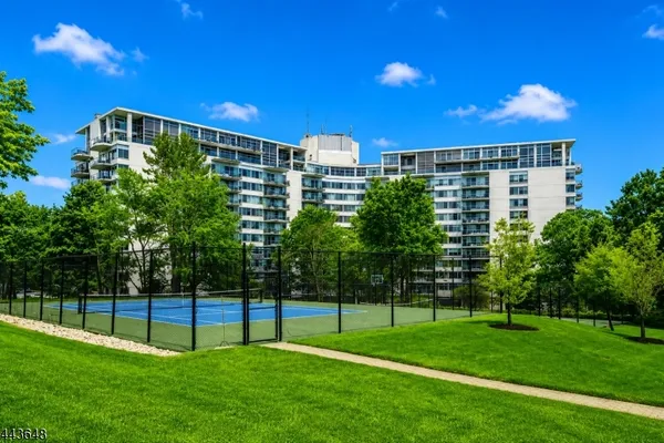 1 CLARIDGE DR 114