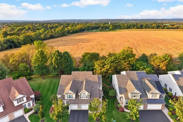 87 SARATOGA CT