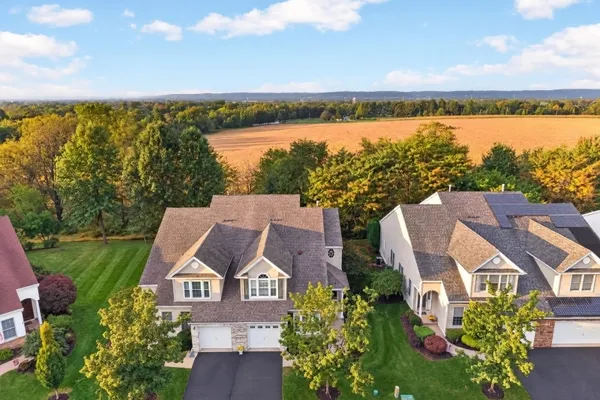 87 SARATOGA CT