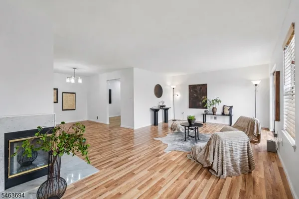 26 SETON HALL DR