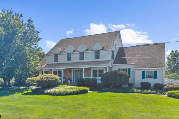 36 KINGSRIDGE RD