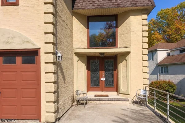 122 RYE RD