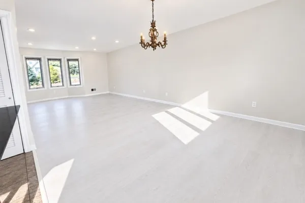 95 EAGLE ROCK AVE