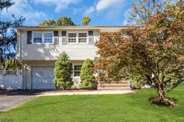 26 NANCY LN