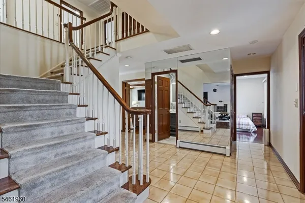 37 JANI CT