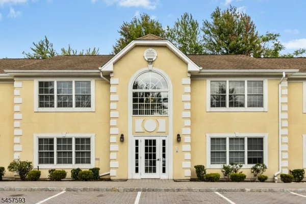 22 CELLAR AVE
