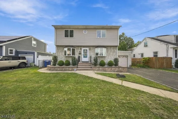 126 MARTIN DR