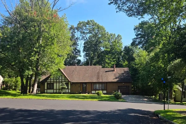 29 CARSON RD