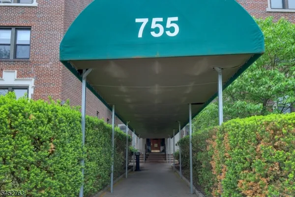 755 ANDERSON AVE
