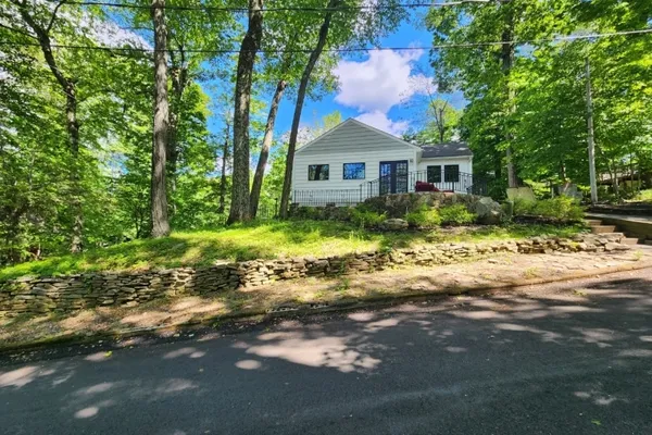 7 RACCOON ISLAND RD