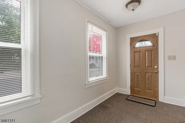 18 ROBINSON ST