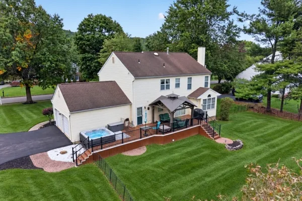 12 PEBBLE BEACH WAY