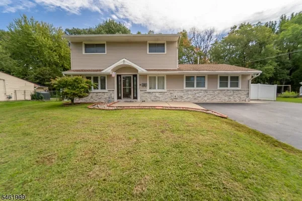 80 STILLWELL RD